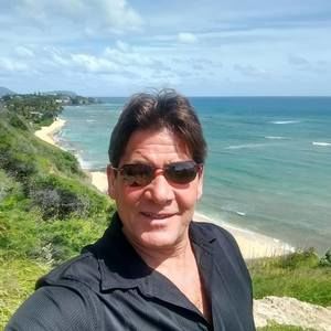 Meet your Posher, Wayne